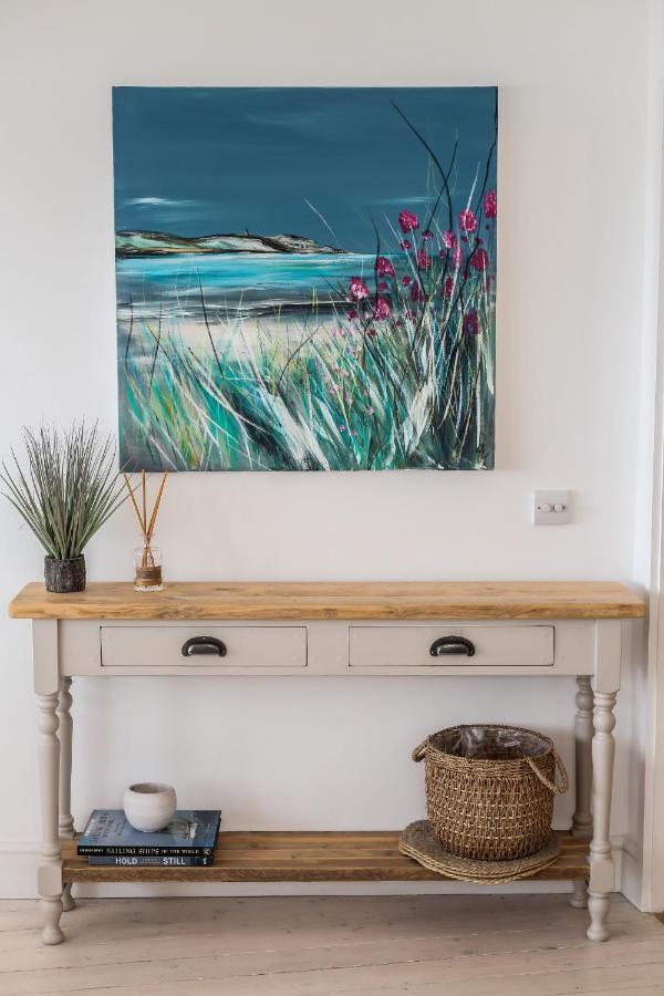 Hightide - Bracklesham Bay *